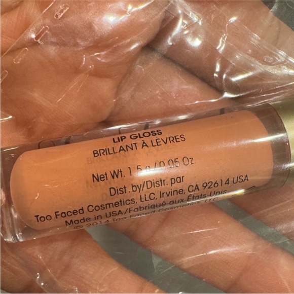 Too Faced Lip Gloss NWOT - Picture 4 of 6